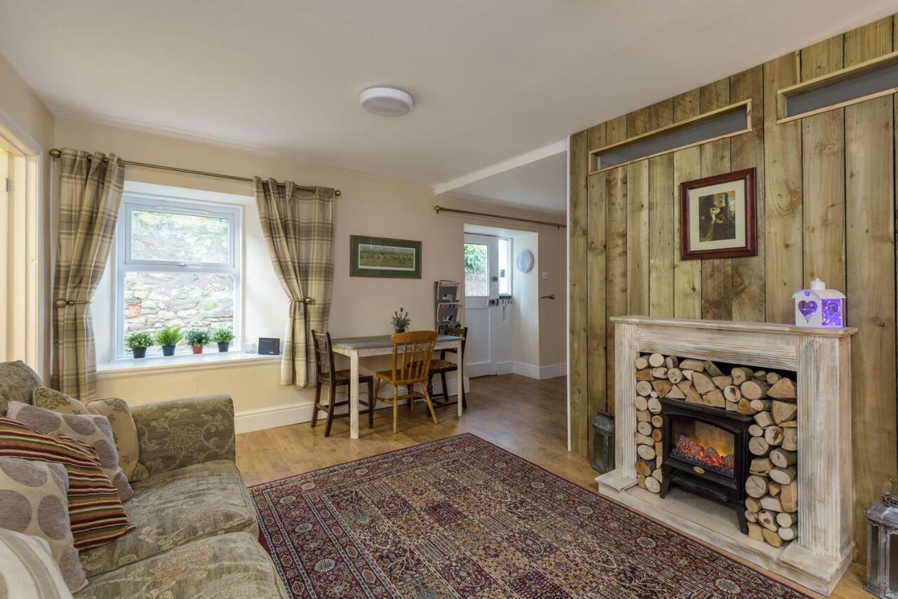 Poppy'S Place Cupar Bagian luar foto