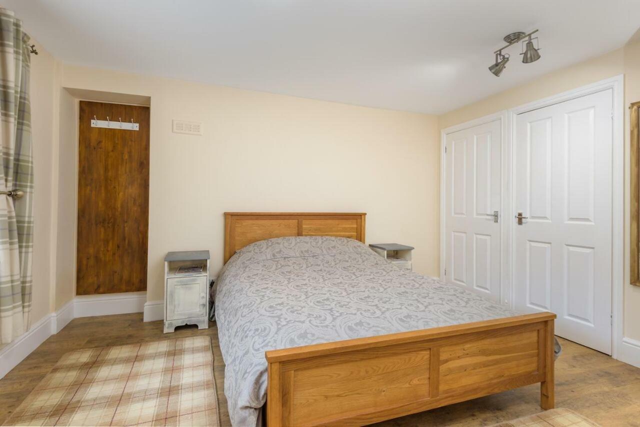 Poppy'S Place Cupar Bagian luar foto